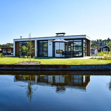Holiday home Beautiful In A Nieuw-Loosdrecht